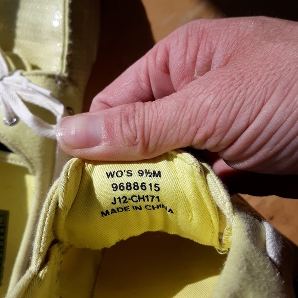 Sperrys Yellow Sparkle Womens 9.5M - Picture 5 of 5